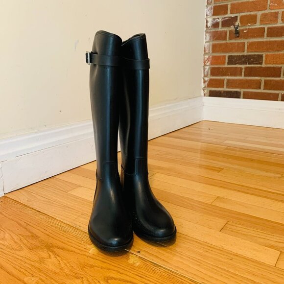 Burberry Tall Black Equestrian Style Rain Boot -- Size 39 US size 9 - Picture 4 of 15